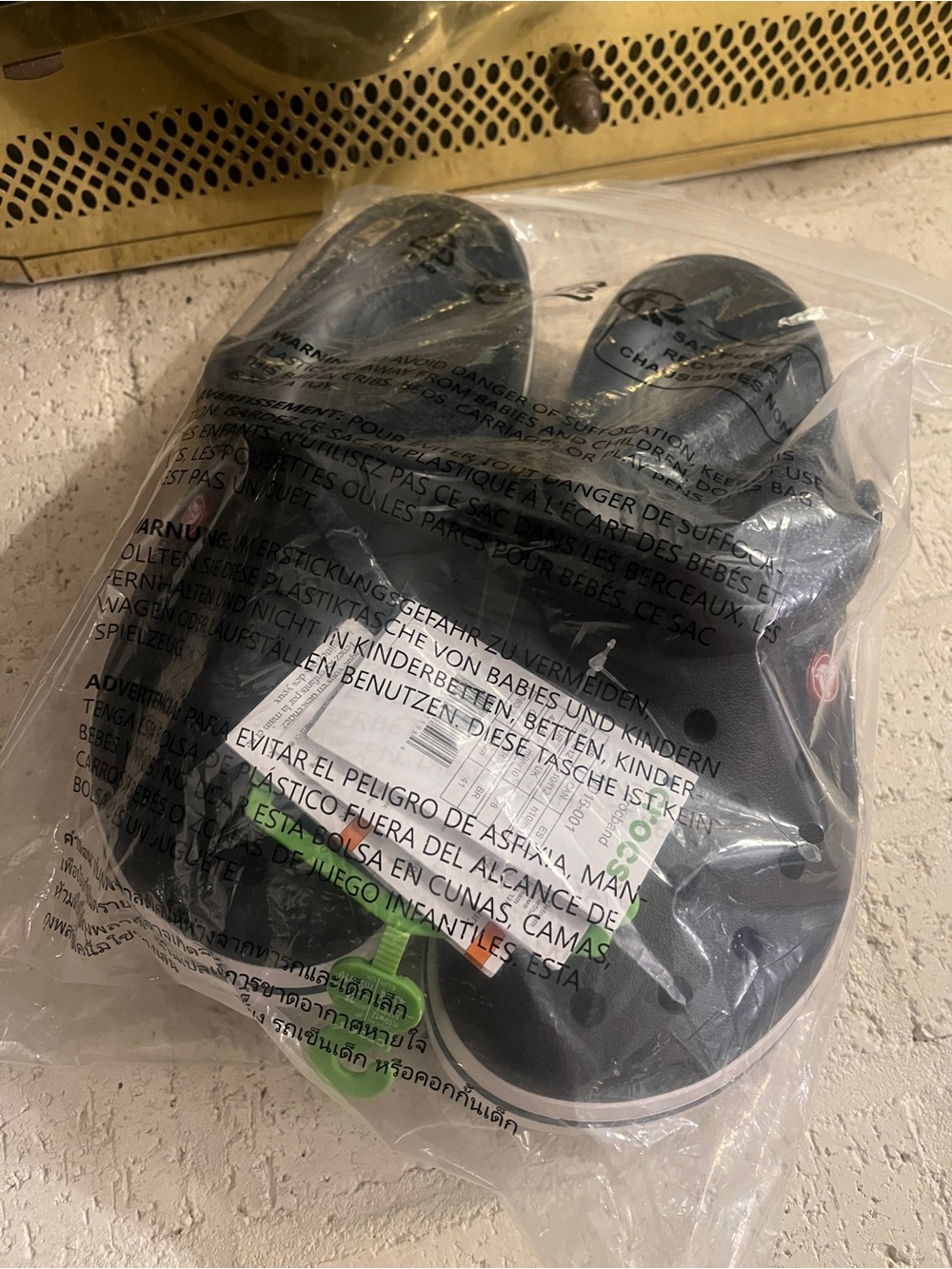 CROCS Classic Clog in Black with White Trim - Picture 2 of 5